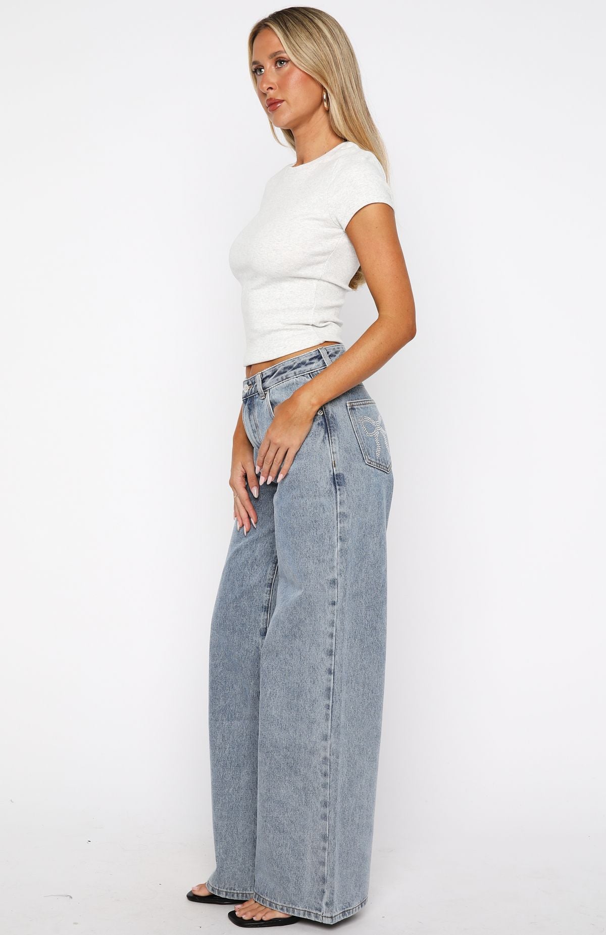 Bring The Drama Mid Rise Wide Leg Jeans Mid Blue