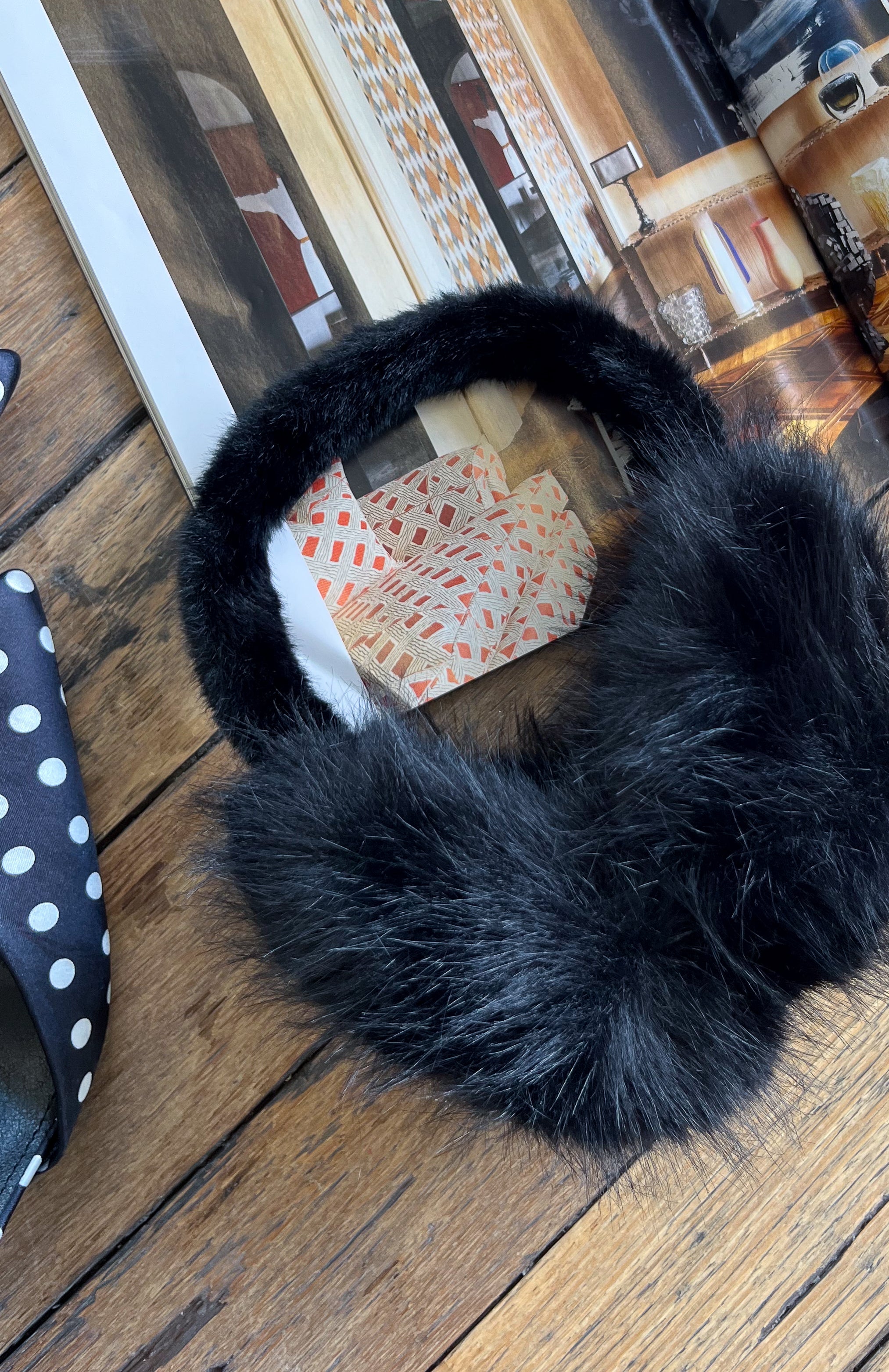 Bonita Ear Muffs Black